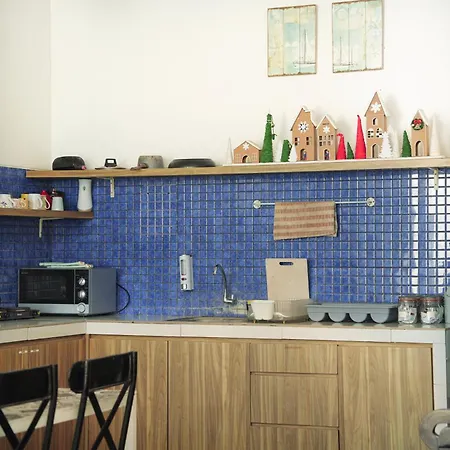 Dip & Doze Living-3